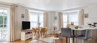 1 Bed in Freshwater (oc-t32758)