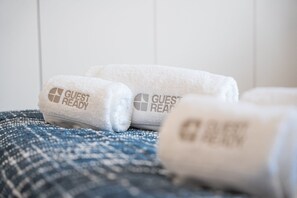 Shower, hair dryer, towels - GuestReady - Charming Porto Retreat Near the Sea (Porto)