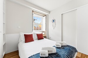 Iron/ironing board, Internet, bed sheets - GuestReady - Charming Porto Retreat Near the Sea (Porto)