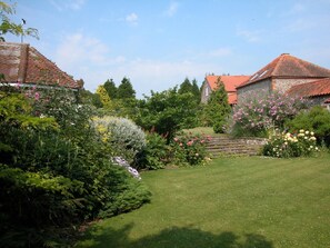 Property grounds - 2 Bed in Binham (oc-1477) (Binham)