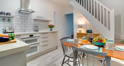 2 Bed in Hythe (oc-fk107)