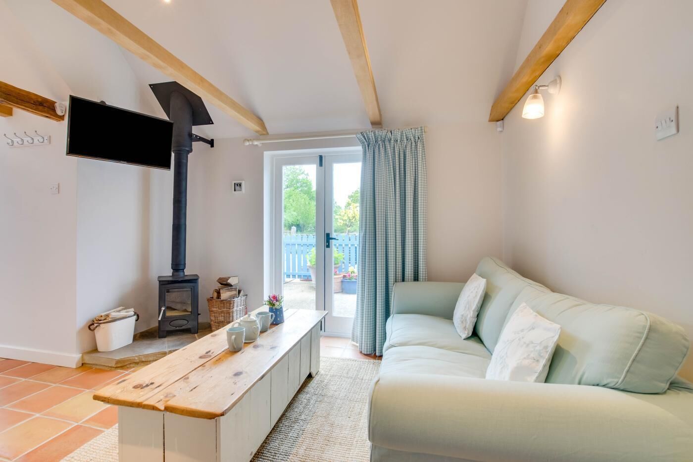 Télévision, cheminée