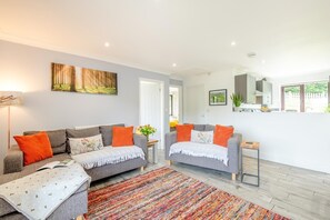 TV - 2 Bed in Bladbean (oc-ct029) (Bladbean)