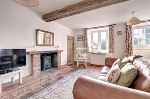 TV, fireplace - 2 Bed in Bodham (oc-1660) (Bodham)