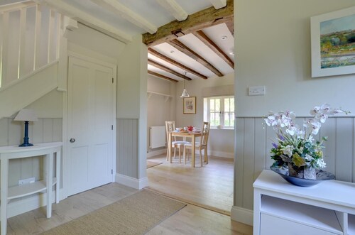 1 Bed in Leigh (oc-ts726)