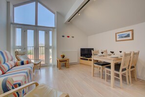 TV - 3 Bed in Cromer (oc-1310) (Cromer)