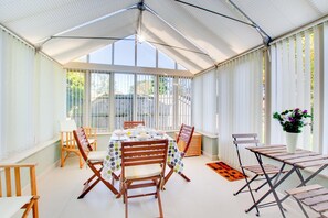 Dining - 2 Bed in Briston (oc-1551) (Briston)