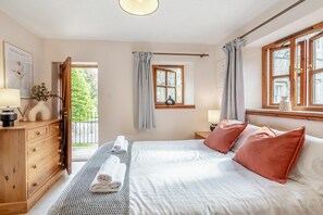 Fer et planche à repasser, Wi-Fi gratuit, draps fournis