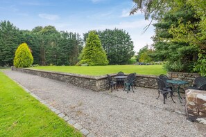 Outdoor dining - 3 Bed in Sedbergh (oc-d32862) (Millthrop)