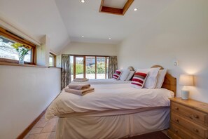 4 habitaciones, tabla de planchar con plancha y wifi gratis 