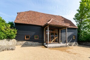 Exterior - 2 Bed in Loose (oc-as283) (Boughton Monchelsea)