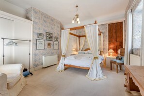 2 bedrooms, iron/ironing board, free WiFi, bed sheets - 2 Bed in Knighton (oc-t32800) (Whitton)