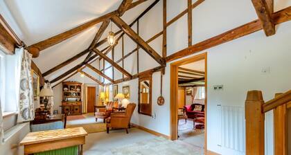 5 Bed in Magham Down (oc-sx942)
