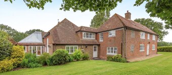 5 Bed in Magham Down (oc-sx942)