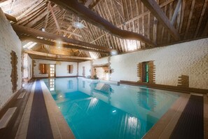 Piscine couverte