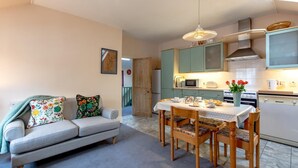 Interior - 2 Bed in Brighton & Hove (oc-bbbswe) (Hove)