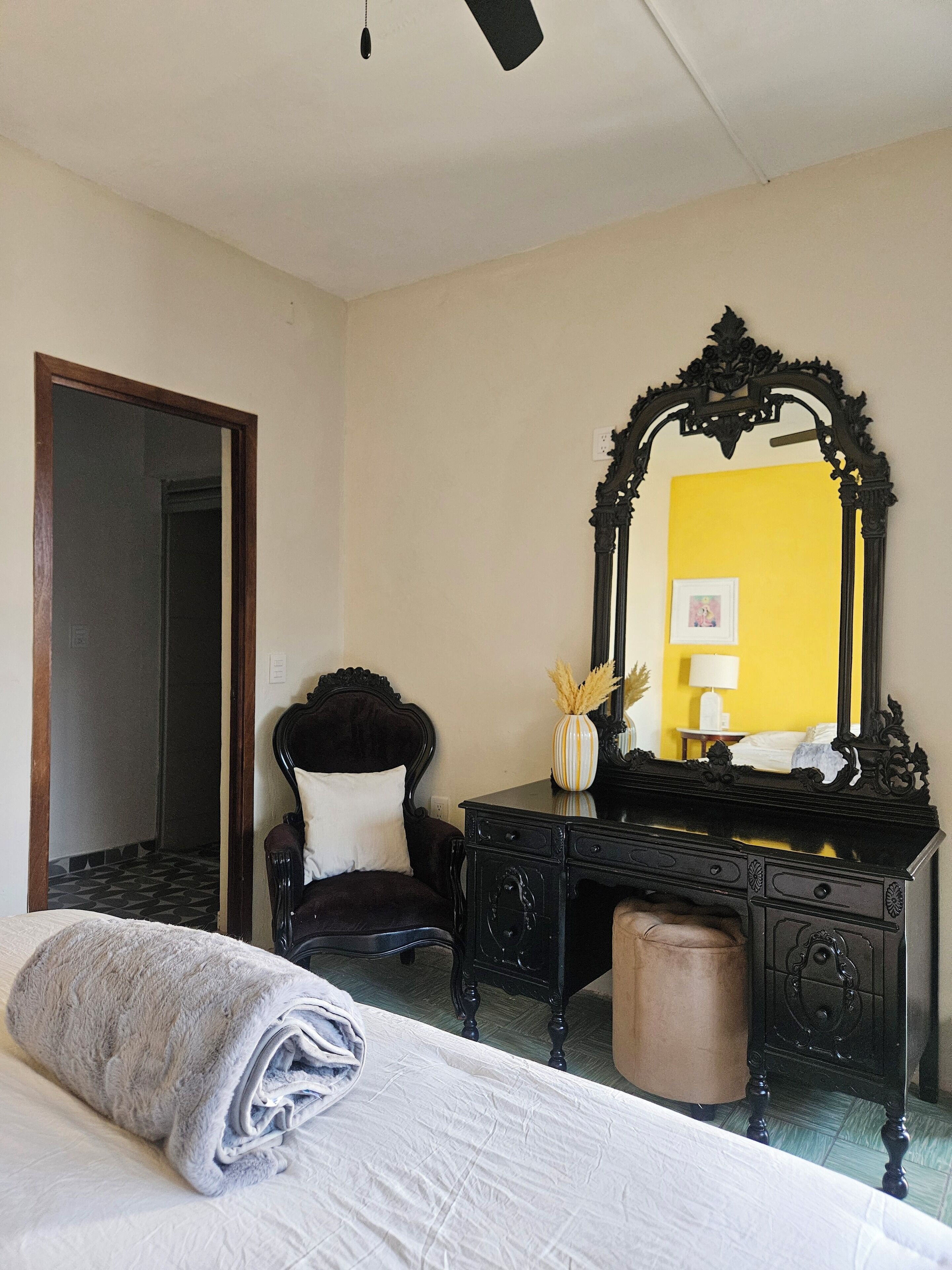 스탠다드룸 | 거실 공간