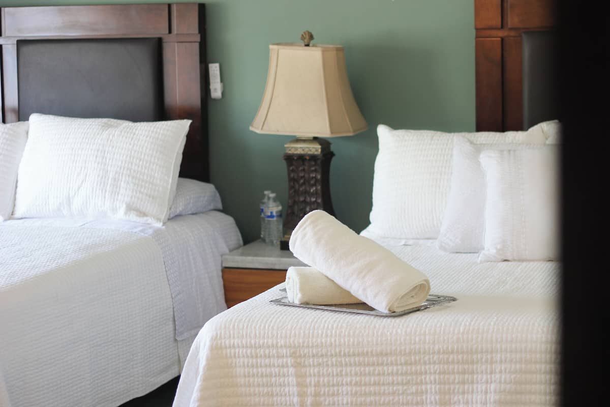 Standardzimmer | Schreibtisch, laptopgeeigneter Arbeitsplatz, kostenloses WLAN