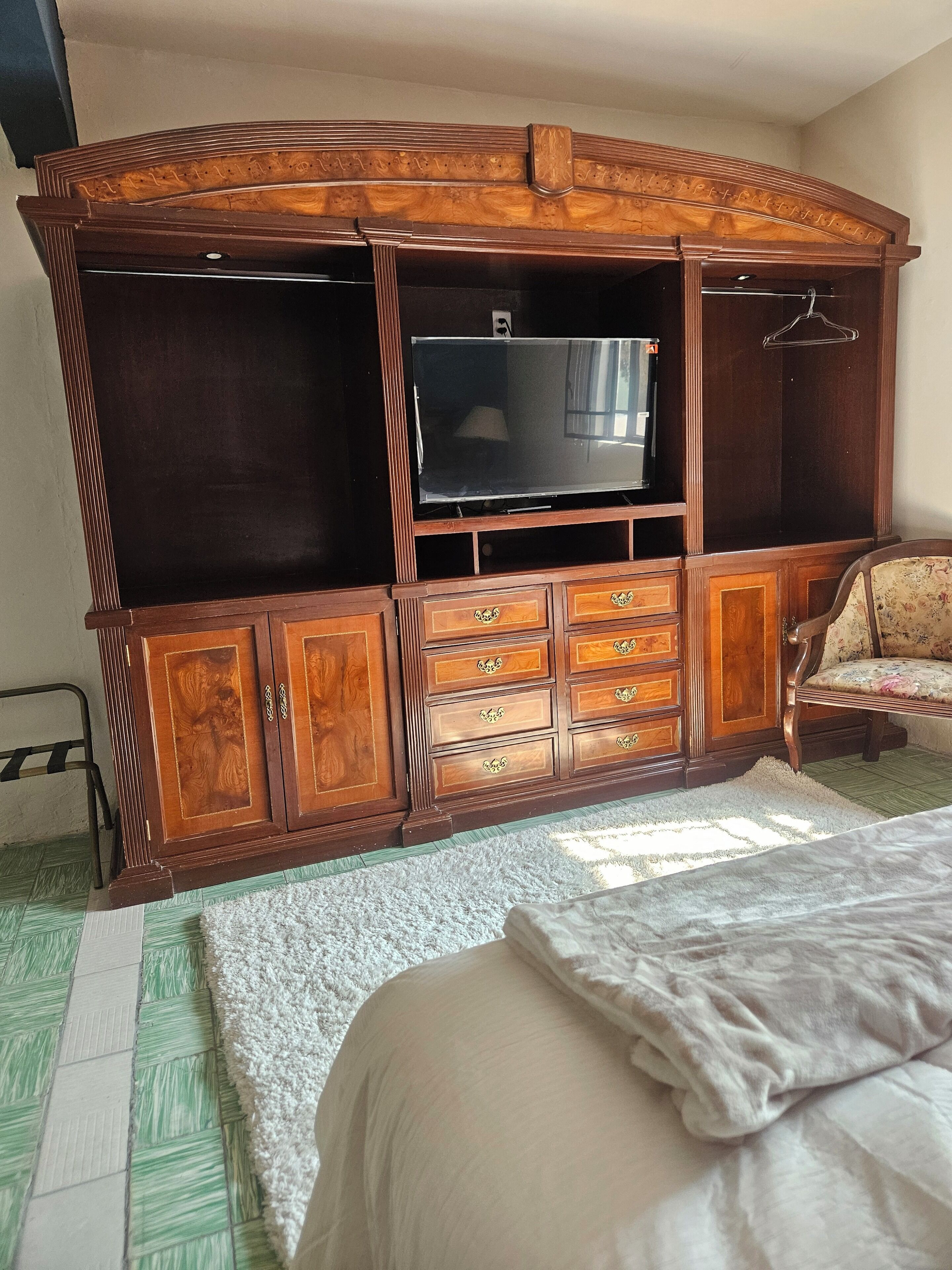 标准房 | 办公桌、笔记本电脑工作区、免费 WiFi