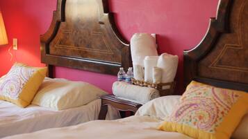 Standard Room | Desk, laptop workspace, free WiFi