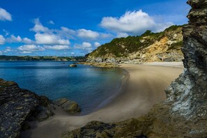 Beach - 4 Bed in St. Austell (oc-t32965) (St Austell)