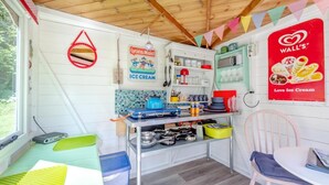 Unclassified image, 2 of 33, button - 1 Bed in Ashprington (oc-m32906) (Ashprington)