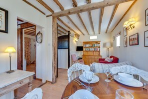 Interior - 2 Bed in Rolvenden (oc-tn563) (Rolvenden)