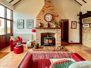 TV, fireplace - 3 Bed in Holt (oc-1331) (Bodham)