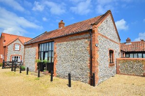 Exterior - 3 Bed in Holt (oc-1331) (Bodham)