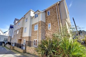 Exterior - 2 Bed in Broadstairs (oc-th013) (Broadstairs)