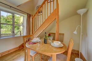 Dining - 1 Bed in Bergh Apton (oc-1387) (Bergh Apton)