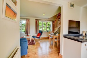 Interior - 1 Bed in Bergh Apton (oc-1387) (Bergh Apton)
