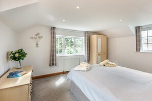 4 habitaciones, tabla de planchar con plancha y wifi gratis 