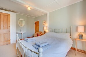 2 Schlafzimmer, Bügeleisen/Bügelbrett, Reisekinderbett, kostenloses WLAN