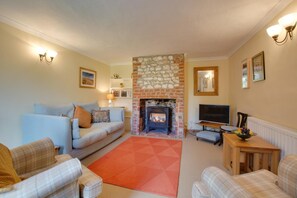 TV, fireplace - 2 Bed in Docking (oc-913) (Docking)