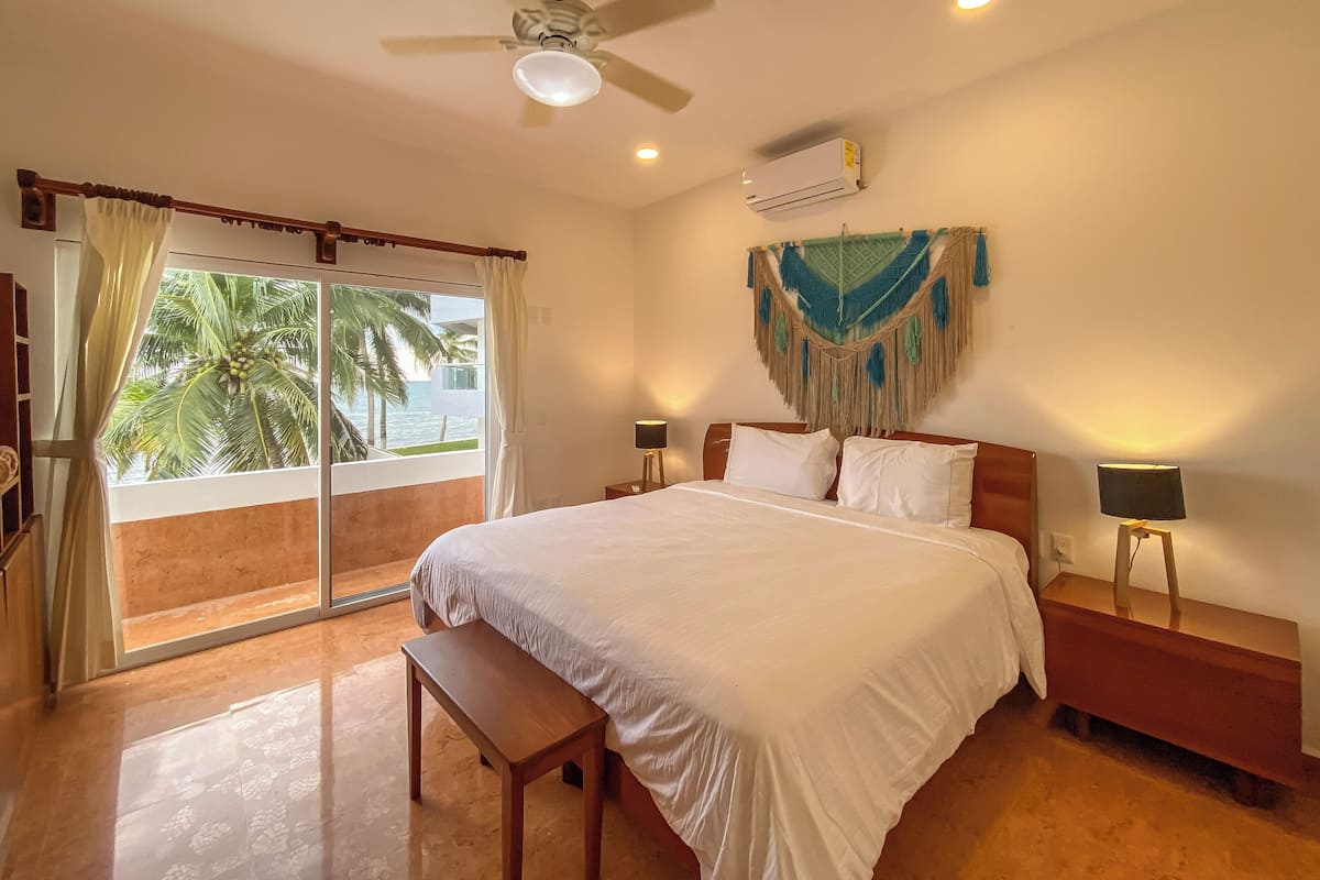 Deluxe Apartment, Sea View | Free WiFi