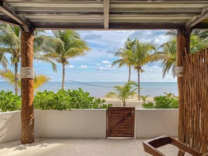 Junior-Studiosuite, 1 King-Bett, Meerblick | Terrasse/Patio