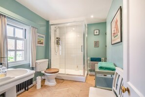 Towels - 1 Bed in Blakeney (oc-674) (Blakeney)