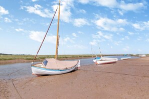 Beach - 1 Bed in Blakeney (oc-674) (Blakeney)
