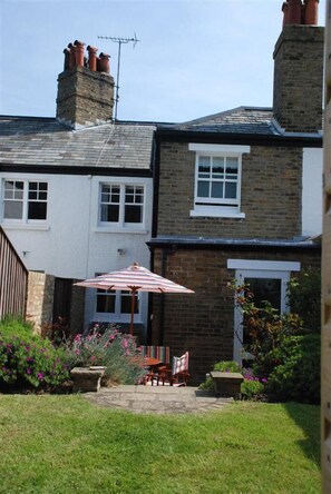 Terrace/patio - 2 Bed in Broadstairs (oc-cc0211) (Broadstairs)