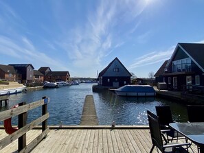 Outdoor dining - 3 Bed in Horning (oc-1617) (Horning)