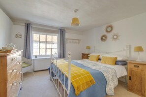 Fer et planche à repasser, Wi-Fi gratuit, draps fournis