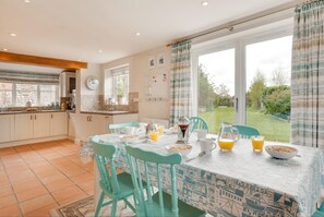 Dining - 3 Bed in Bodham (oc-1638) (Bodham)