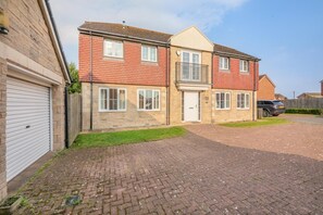 Exterior - 6 Bed in Beadnell (oc-p32710) (Beadnell)