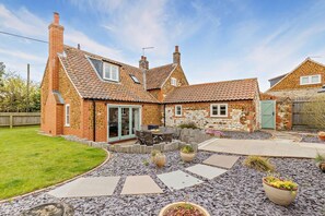 Exterior - 4 Bed in Ringstead (oc-1672) (Ringstead)