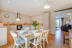 Dining - 3 Bed in Staplecross (oc-rh1162) (Sedlescombe)