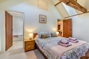 Silitysrauta/-lauta, ilmainen Wi-Fi, vuodevaatteet