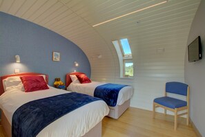 3 Schlafzimmer, Bügeleisen/Bügelbrett, Reisekinderbett, kostenloses WLAN