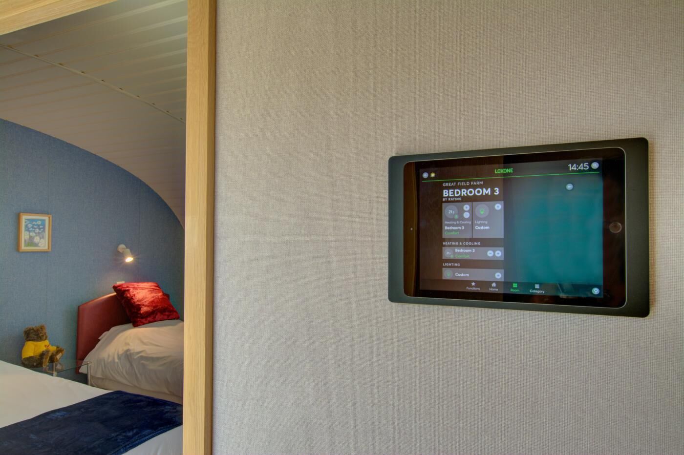3 bedrooms, iron/ironing board, travel cot, free WiFi