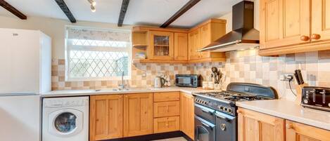 Microwave, oven, high chair, cookware/dishes/utensils